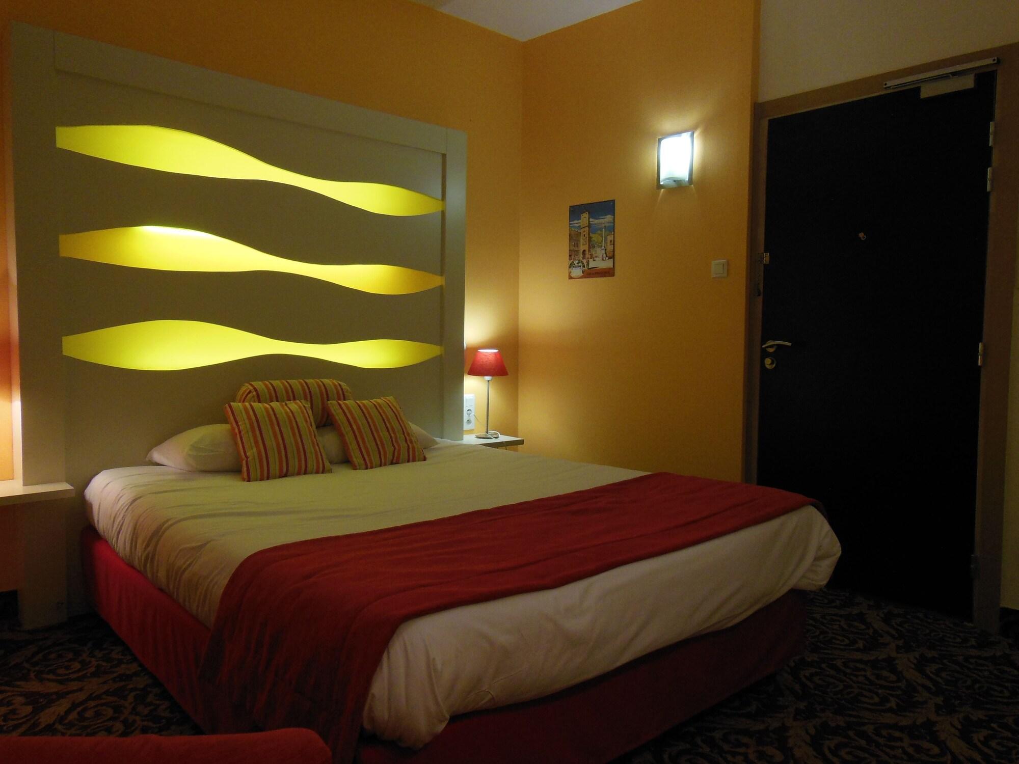 Logis Hotel Le Glacier Оранж Экстерьер фото