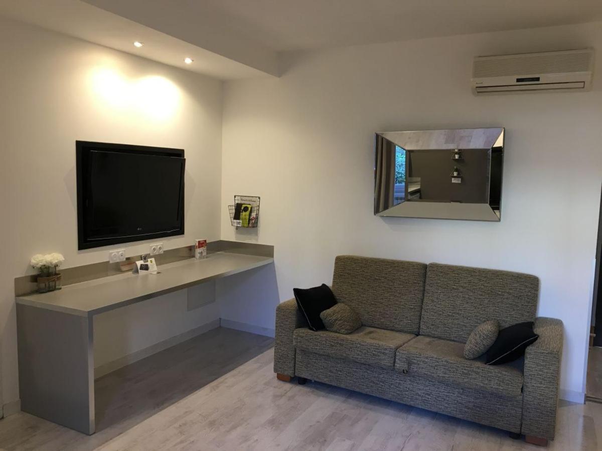 Logis Hotel Le Glacier Оранж Номер фото